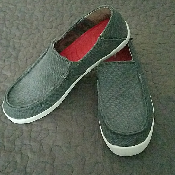 gotcha slip on shoes